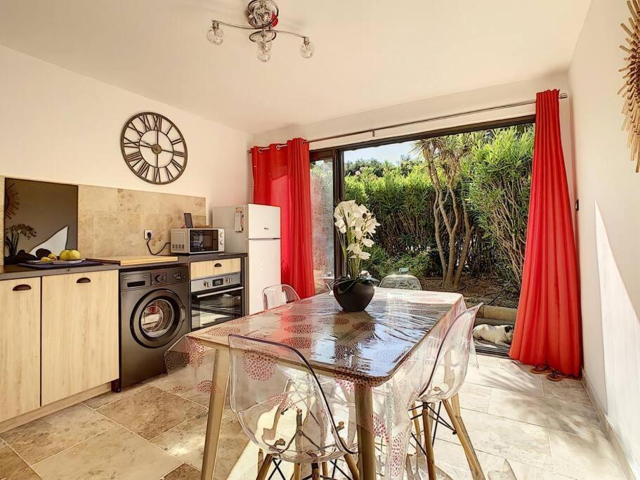 Superbe Appartement En Bord De Mer Bandol Εξωτερικό φωτογραφία